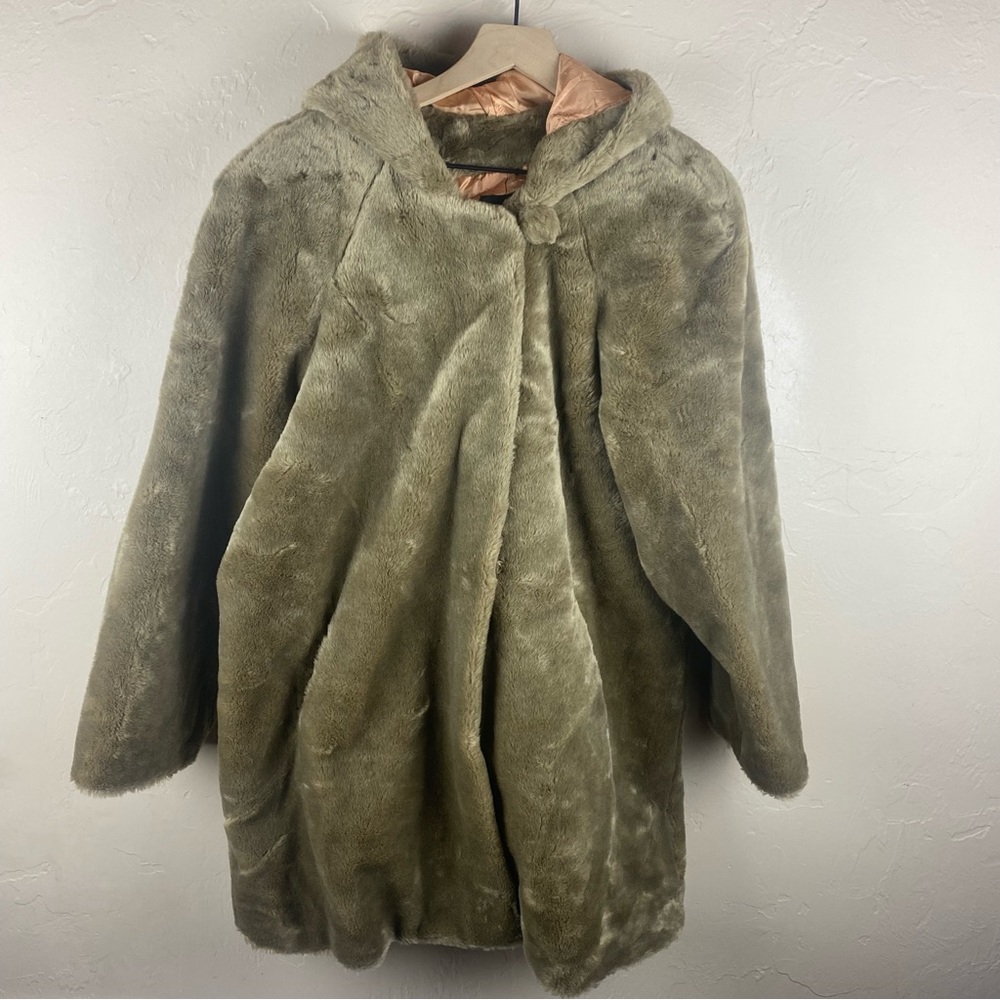 Dennis Basso Luxurious Full Length Hooded Faux Fur Coat Hooded Taupe Tan Medium